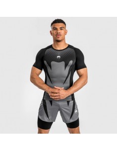 Venum Attack Rashguard de...